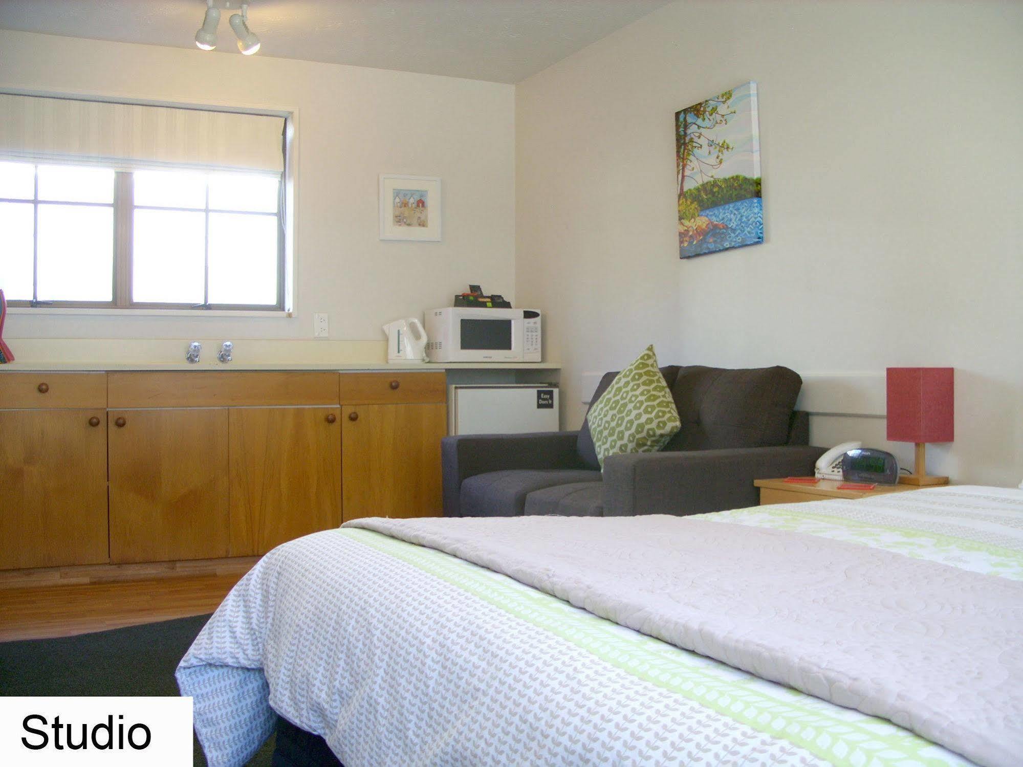Tudor Court Motel Christchurch Exteriér fotografie